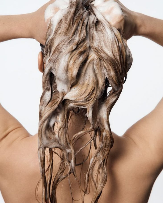 Shampoing gommant cuir chevelu